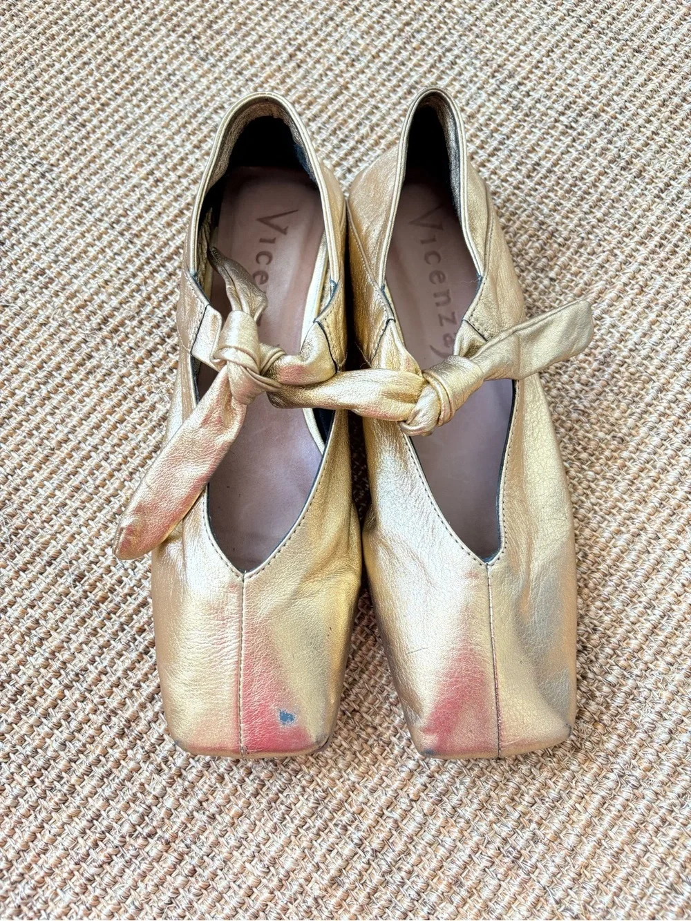 Vicenza Anthropologie Gold Metallic Square Toe Bow Mary Jane Ballet Flats Size 8